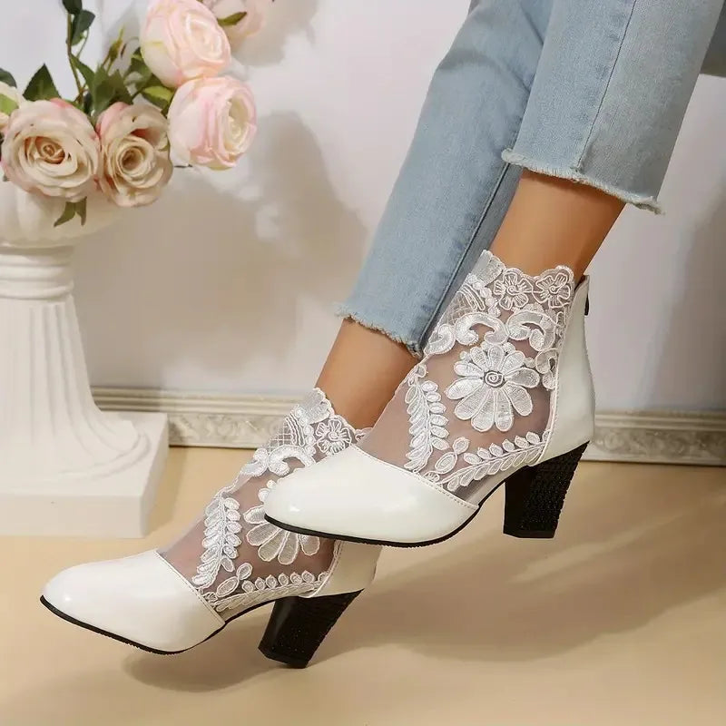 Blonde Ankelstøvler | Smertefri Komfort & Blomstret Stil