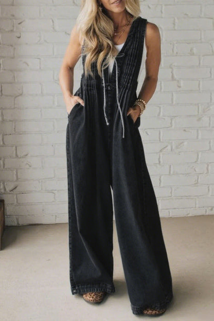 Elegant Jumpsuit med Stropper og Plisserede Detaljer