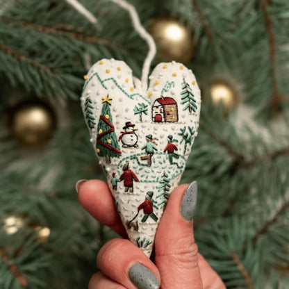 Hjerteformet Juleornament | DIY Broderikit