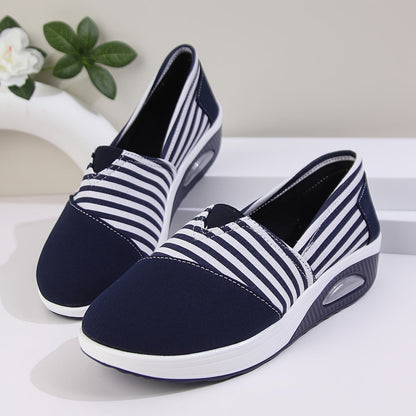 Stribede Slip-on Sneakers | Stil & Smertefri Komfort