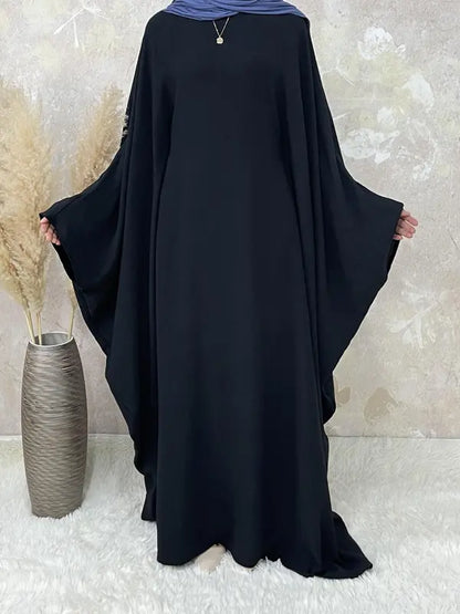 Curve Embrace Universal Modest Abaya: Comfort, Versatility, and Inclusivity