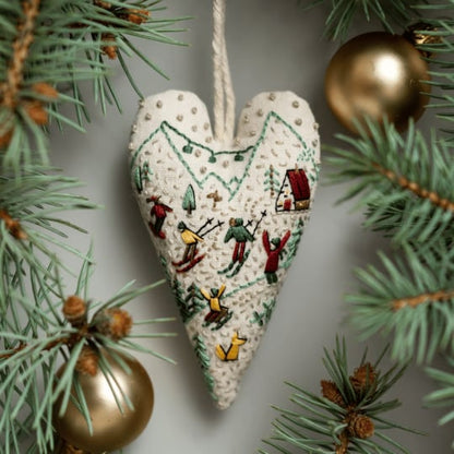 Hjerteformet Juleornament | DIY Broderikit