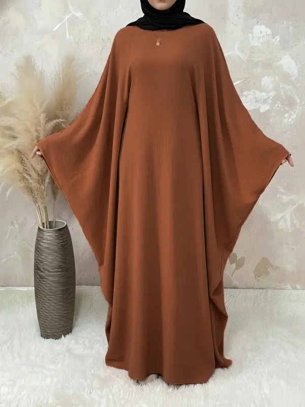 Curve Embrace Universal Modest Abaya: Comfort, Versatility, and Inclusivity